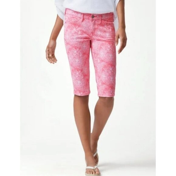 NEW! Tommy Bahama Boardwalk Bermuda Denim Shorts Soft Flamingo Pink SZ 36 - Picture 1 of 8